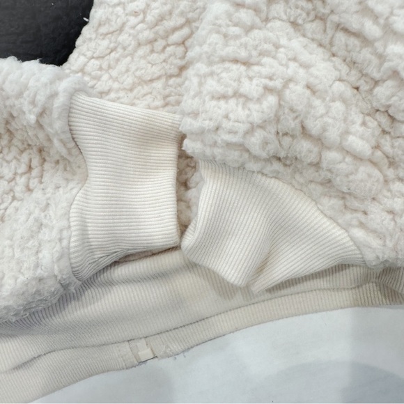 Express leopard sherpa full zip cropped jacket ❤️ - Picture 5 of 8